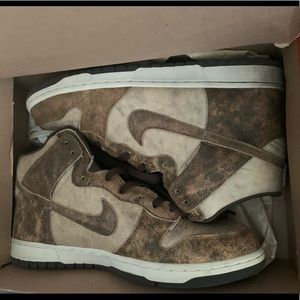 Nike dunk high sz 12